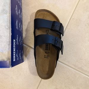 BNIB Birkenstock Arizona Black Leather 37